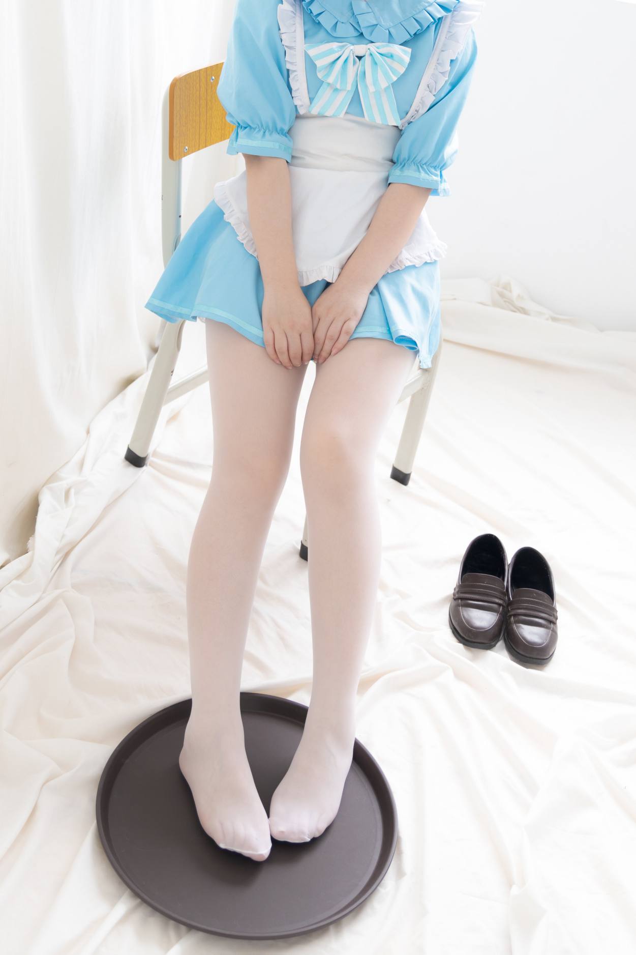 女仆装白丝女孩【43P】20014插图3