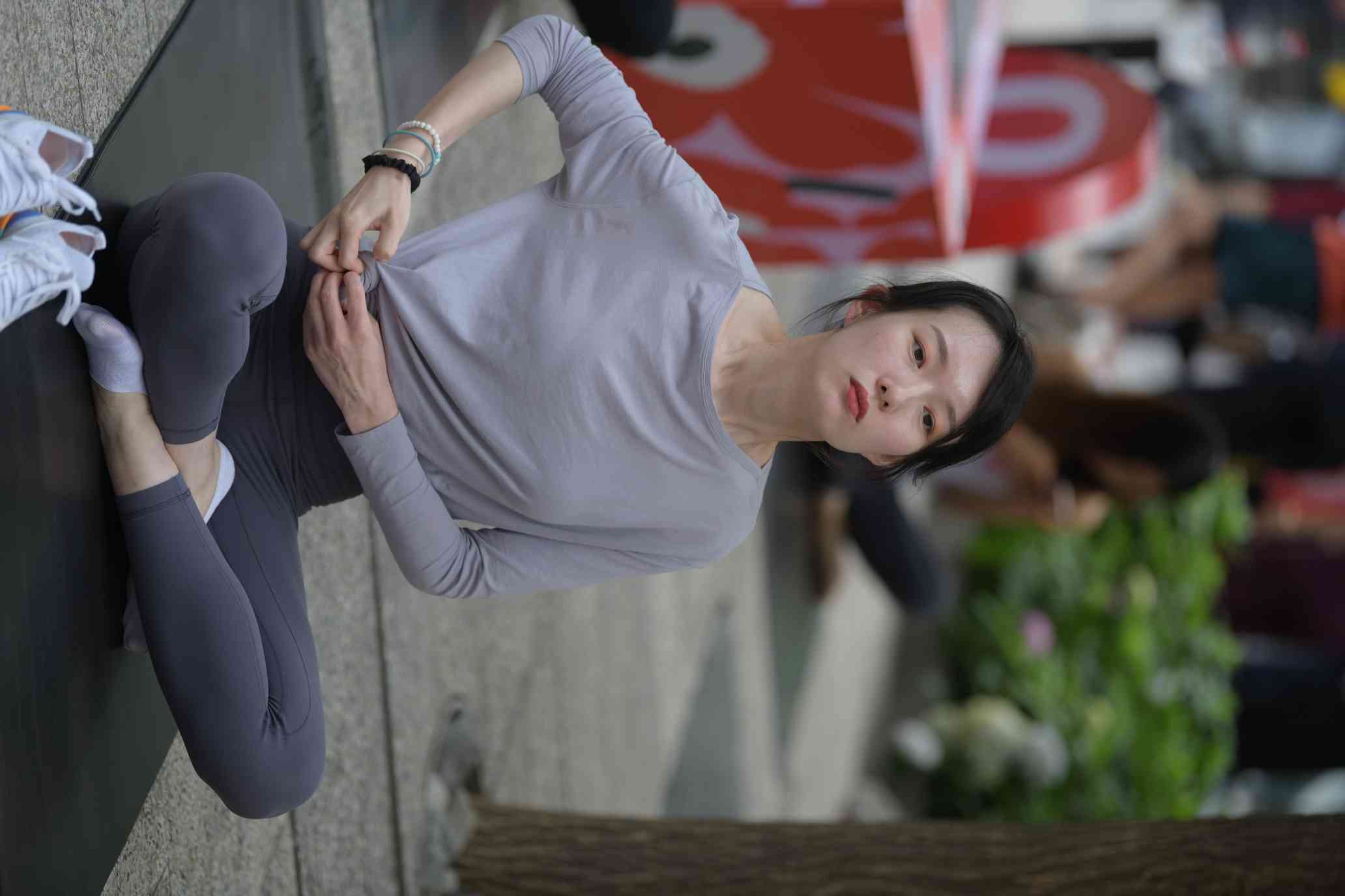 做瑜伽的小女人【75P】04023插图3