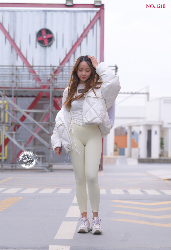 漂亮的白色瑜伽裤女孩 J1441 696P1V-21.4GB插图1