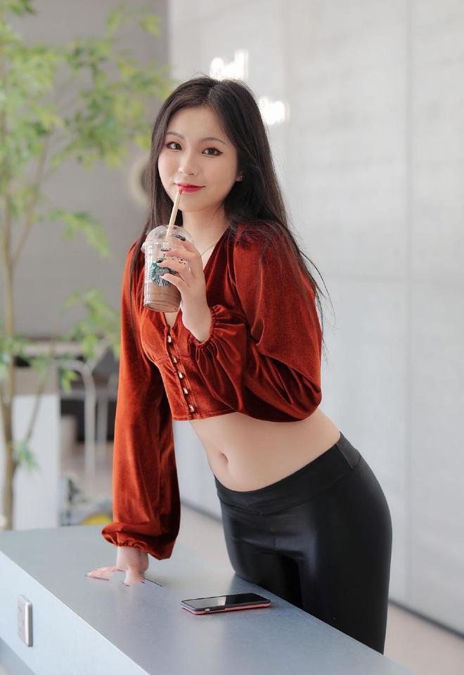 非常甜美的皮裤女孩 J1236 322P11V-16.4GB插图2