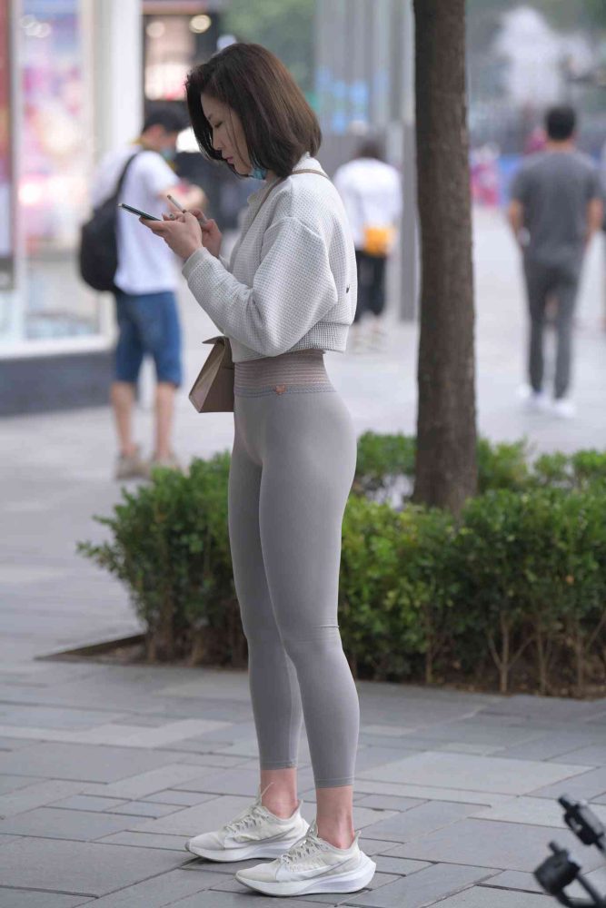 身材很好的短发瑜伽裤姑娘【157P】04015-雅酷图