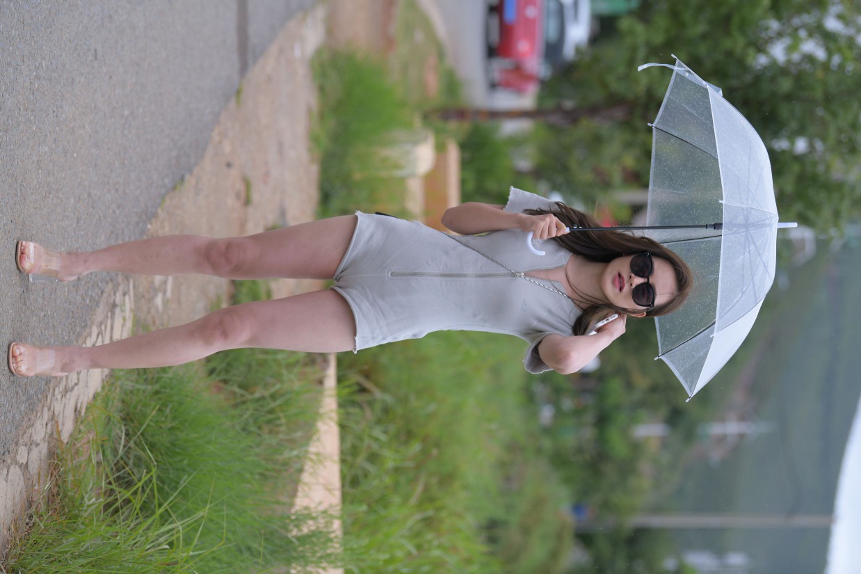 在海边开跑车的连衣短裤女孩【390P】00030插图1