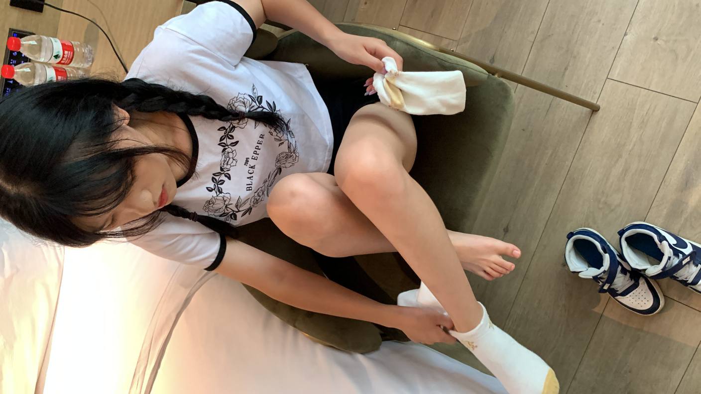 调皮的白袜女孩【149P】20017插图1