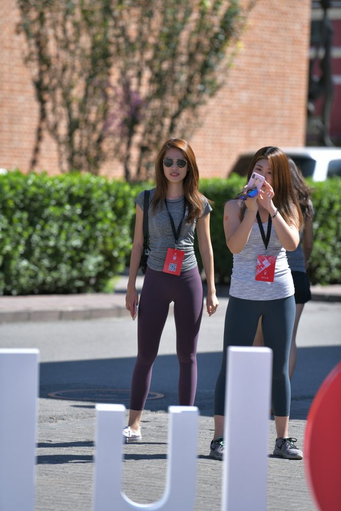 紫色瑜伽裤墨镜导游J4604 27P-336MB-雅酷图