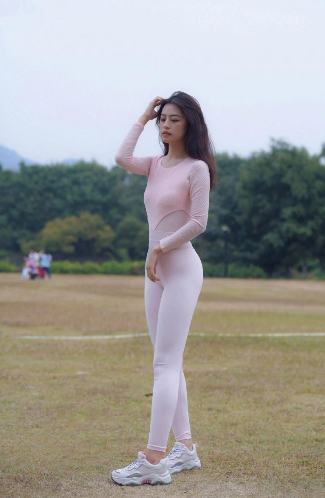 柔情似水的瑜伽裤姑娘 J1429 291P1V-14.6GB-雅酷图