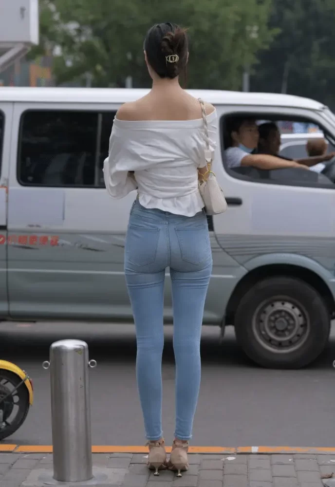 紧身牛仔裤优雅小女人J2238 322P1V-14.1GB-雅酷图