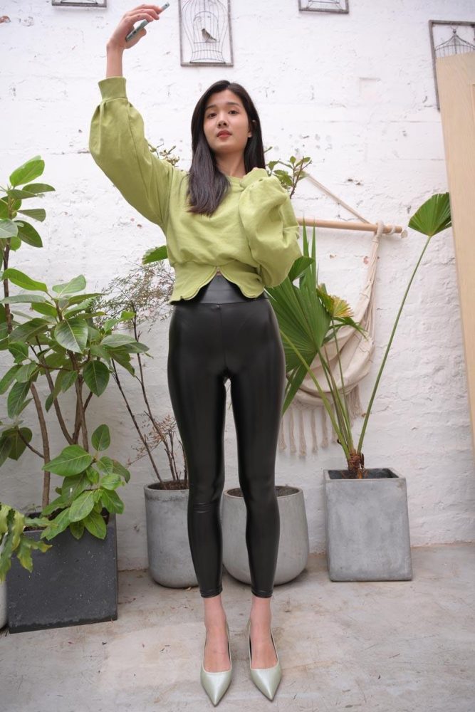 身材很棒的紧身皮裤女孩 J1537 653P1V-19.3GB-雅酷图