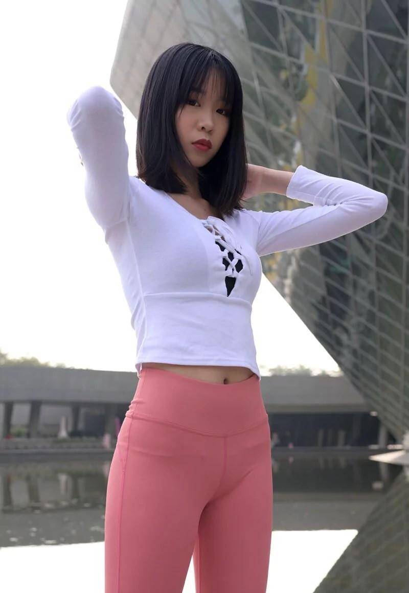 粉色瑜伽裤年轻女孩 J1311 417P17V-14.9GB插图