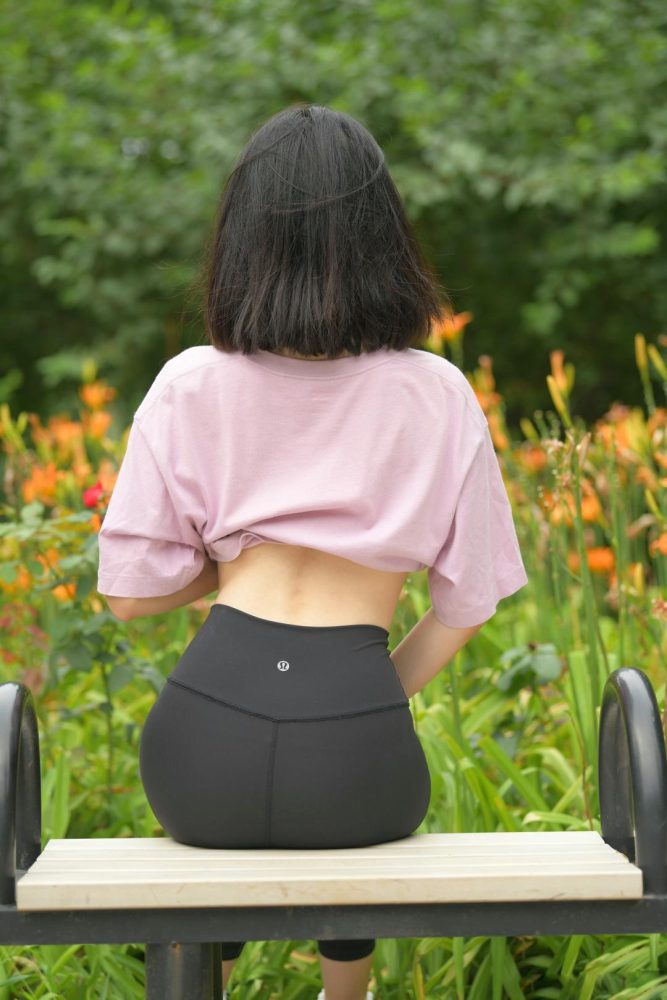 穿瑜伽裤打篮球的大三女孩J2198 463P1V-18.6GB插图1