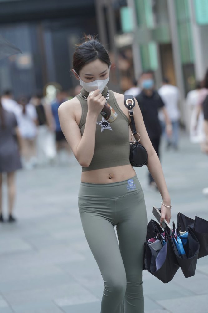 戴口罩的瑜伽裤小女人J3557 133P-1.43GB-雅酷图