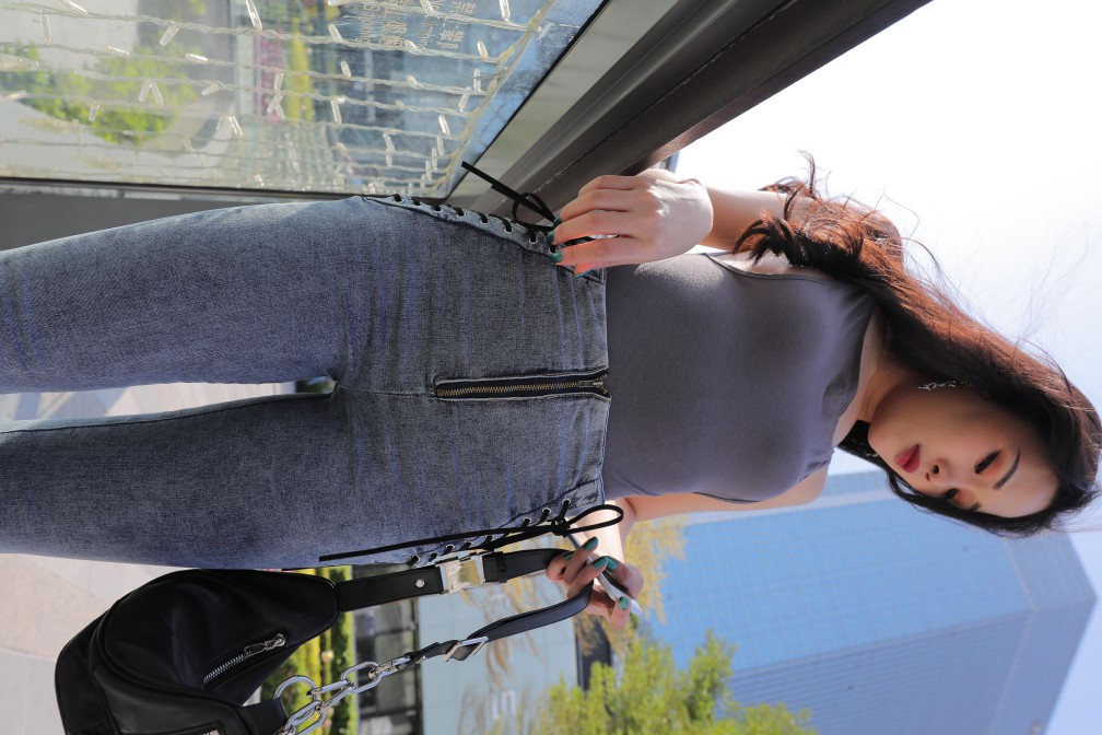 漂亮的紧身牛仔裤长发女孩【474P】00059插图2