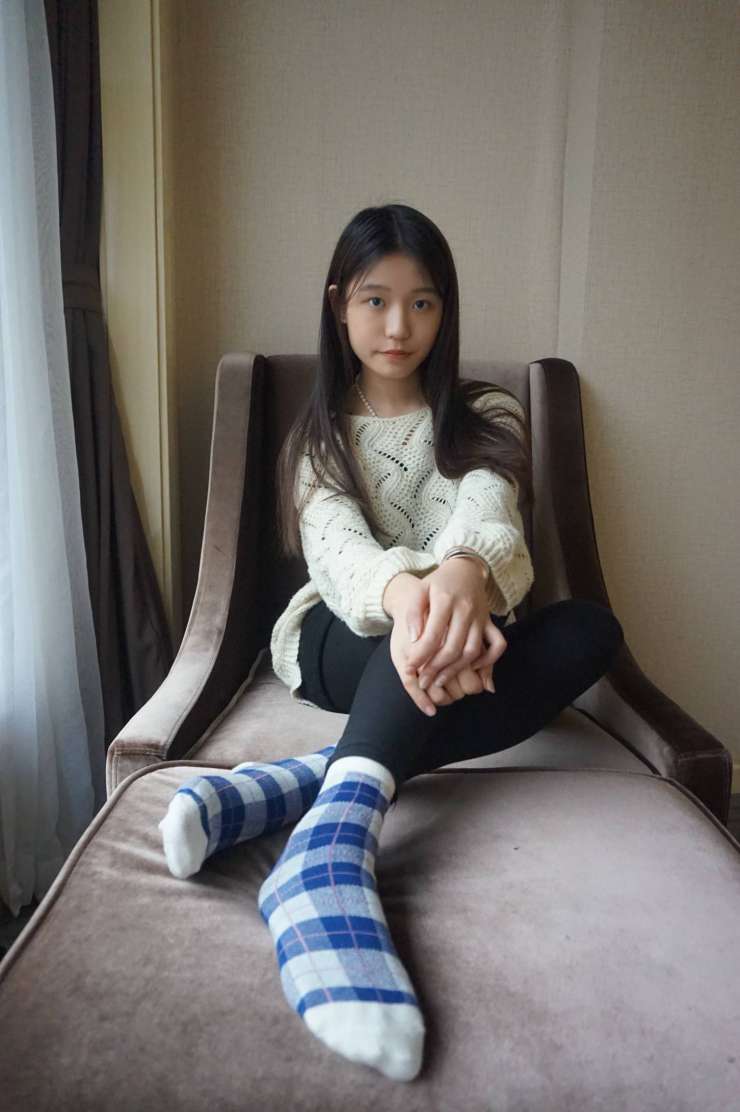 眼神很清澈的赤脚女孩【59P】20020插图5