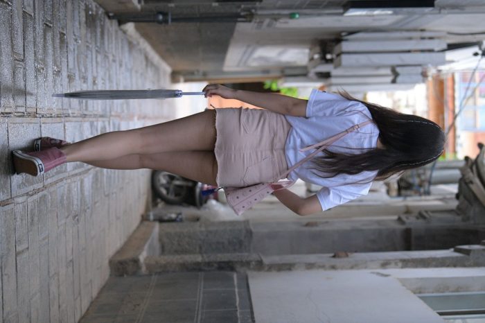 非常清纯甜美的短裙姑娘在逛街【458P】00052-雅酷图