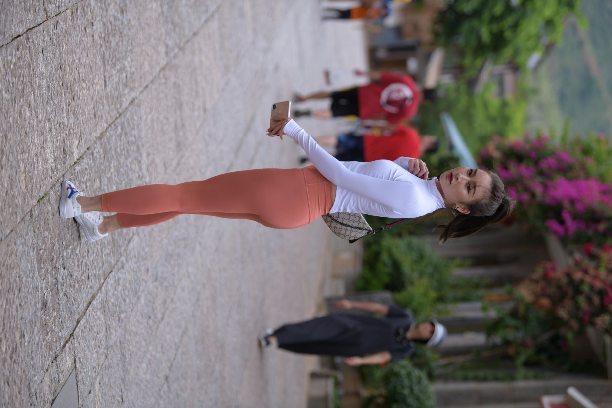 橙色瑜伽裤的高马尾姑娘【615P】00051插图2