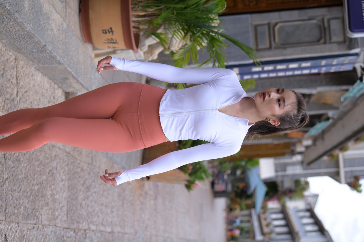 橙色瑜伽裤的高马尾姑娘【615P】00051插图7