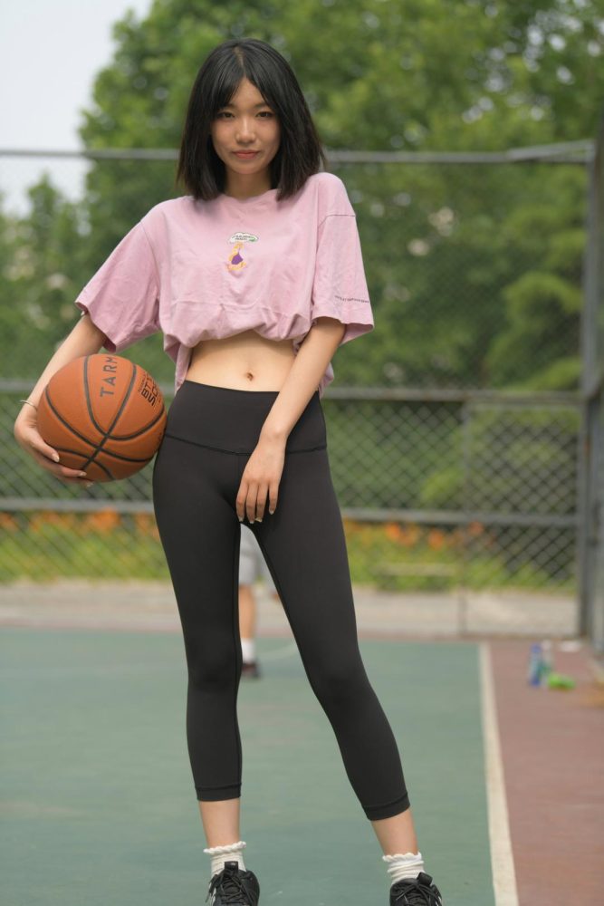 穿瑜伽裤打篮球的大三女孩J2198 463P1V-18.6GB插图3