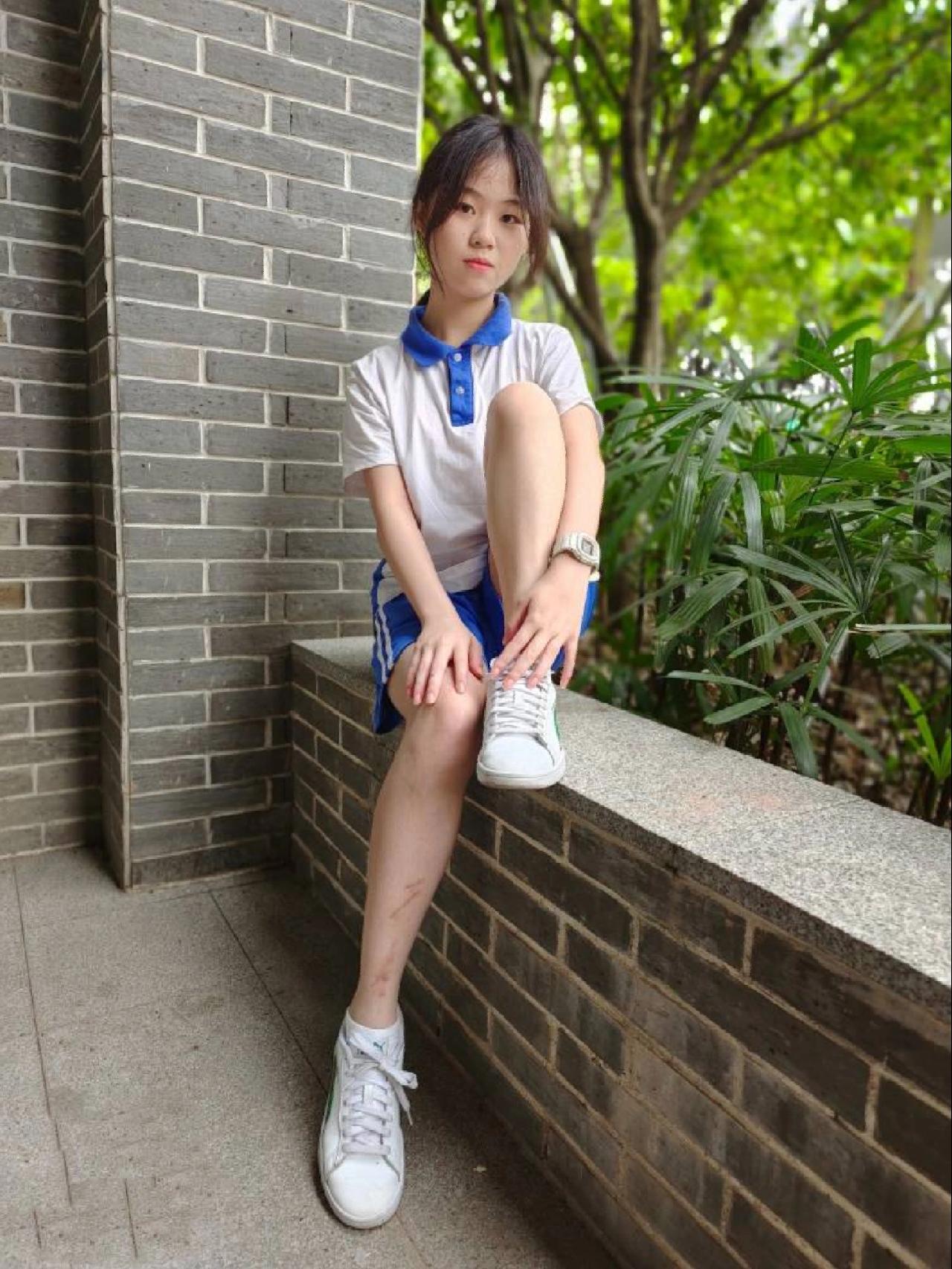 穿校服非常清纯的小姑娘【49P】20003插图1