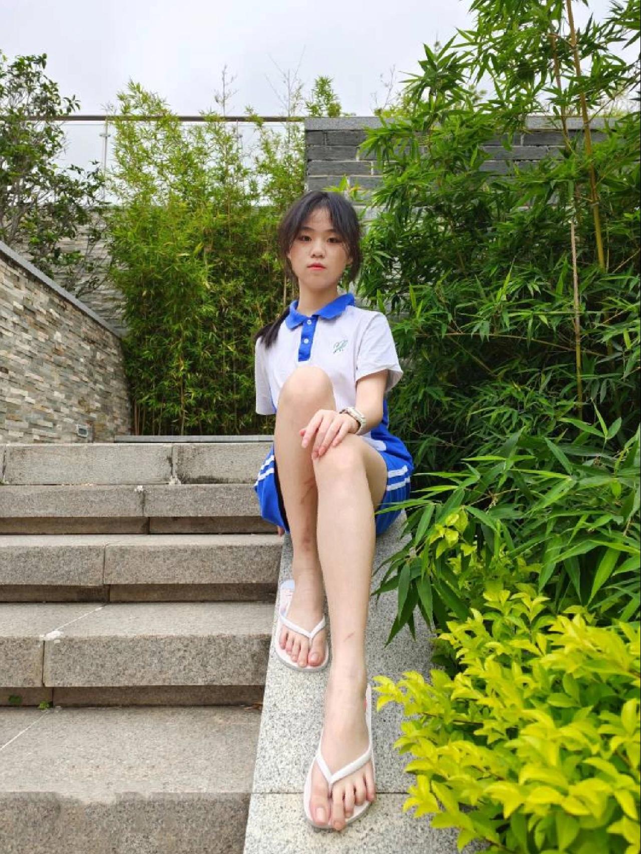 穿校服非常清纯的小姑娘【49P】20003插图3