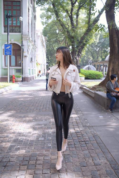 戴眼镜的皮裤女孩 J1473 1046P2V-35.5GB插图2