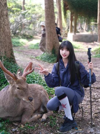 爱爬山的瑜伽裤MM，太甜美了！~插图4