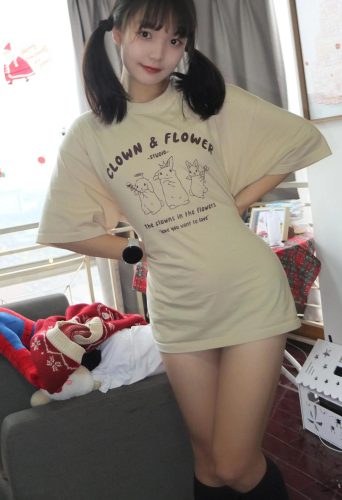 网格丝袜的清纯双马尾小姑娘插图9