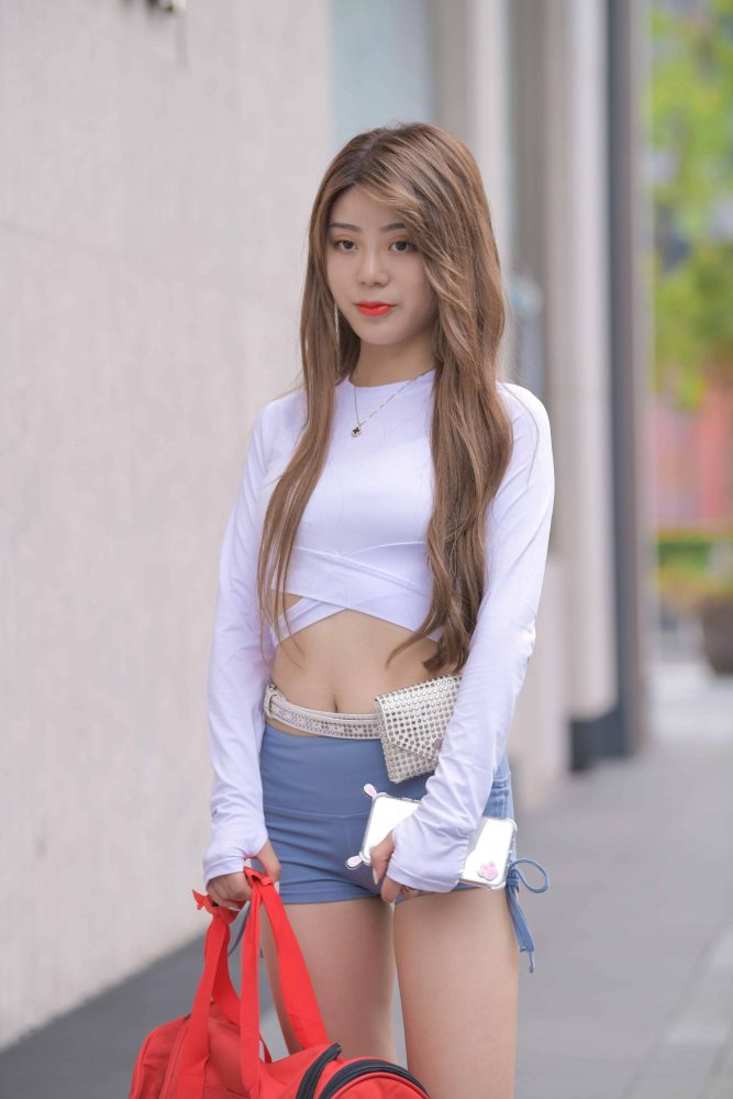 极品蓝色短裤美女-雅酷图