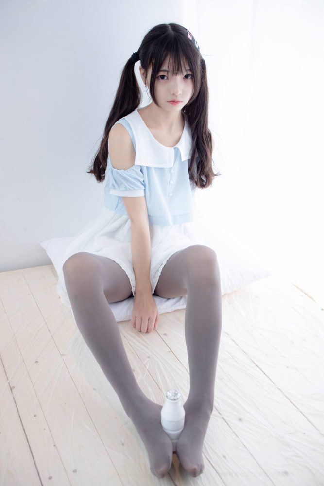 超级甜美的灰丝小姑娘【86P】20005-雅酷图