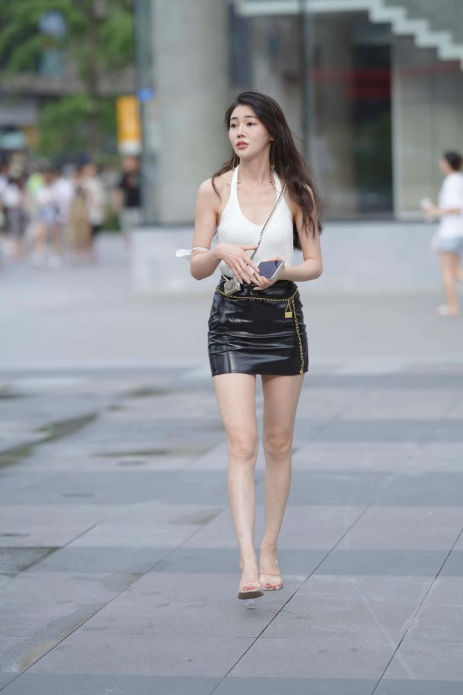 P4021 漂亮的气质小姐姐 【235P】-雅酷图